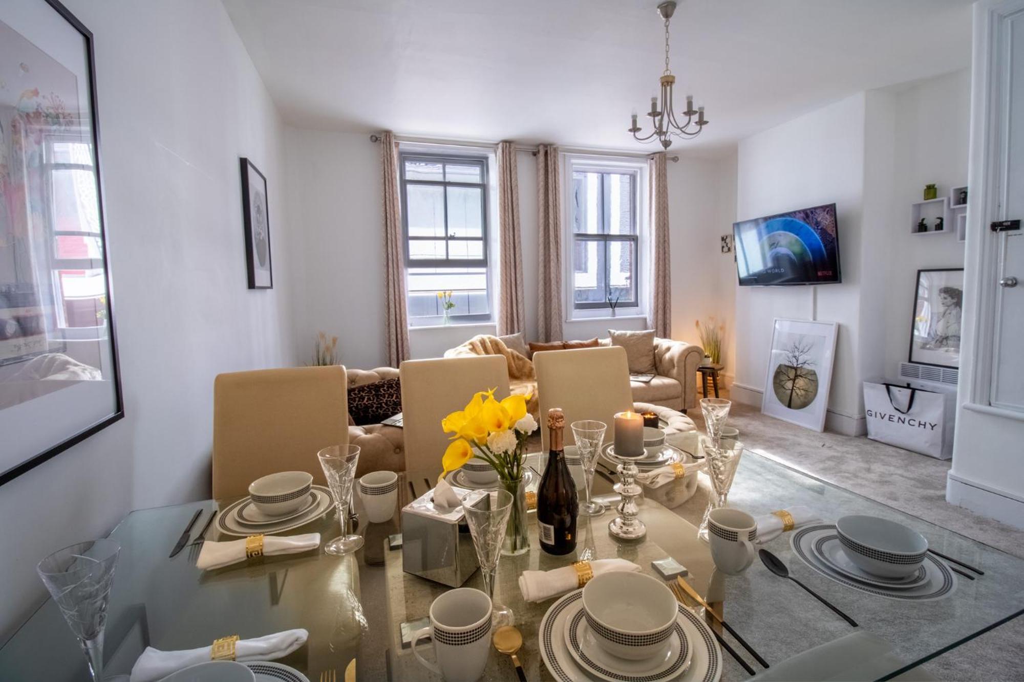 Apartamento Mayfair Maisonette Chic Spacious 2-bed - 33a
