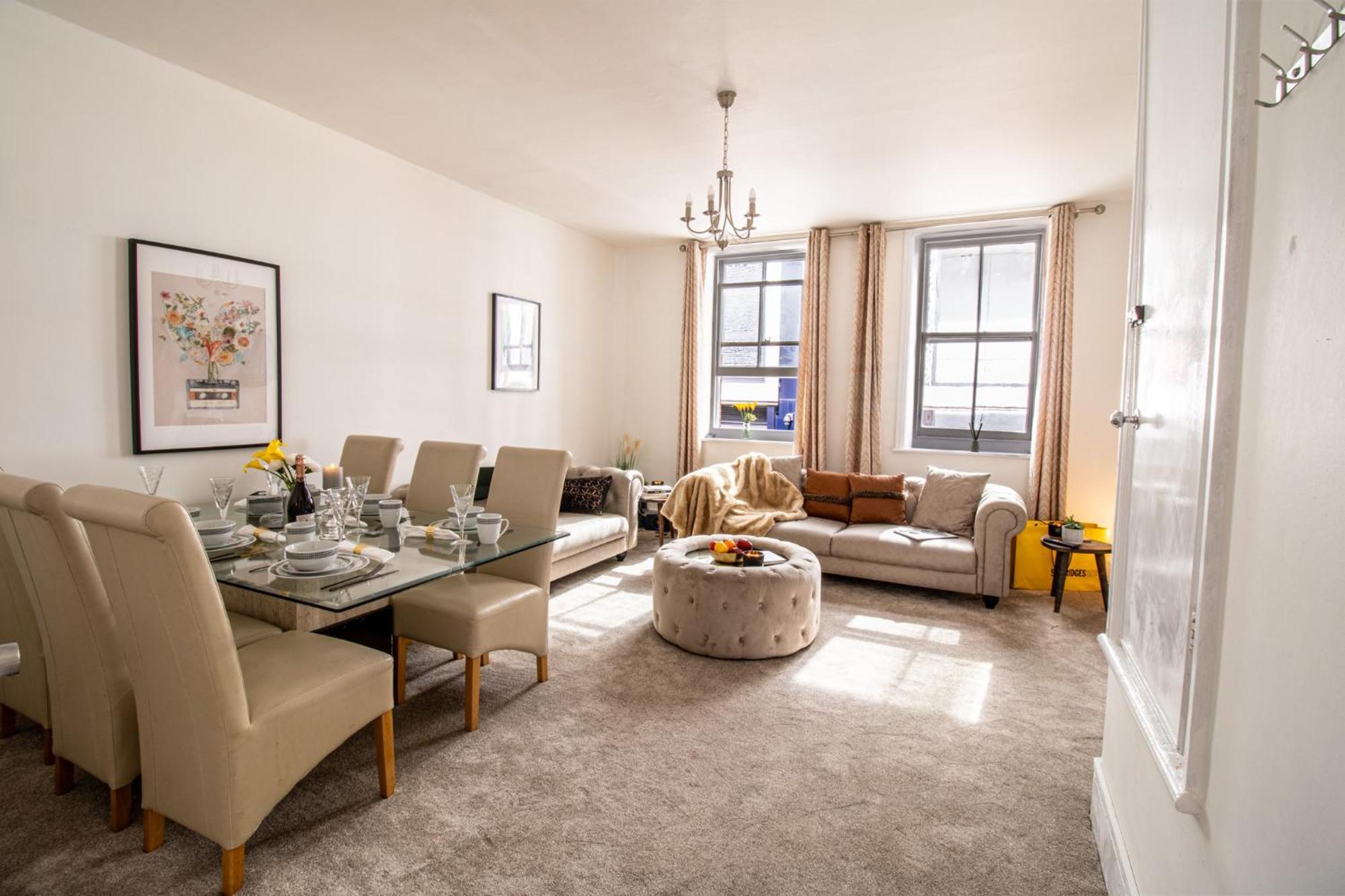 Mayfair Maisonette Chic Spacious 2-bed - 33a * Londres