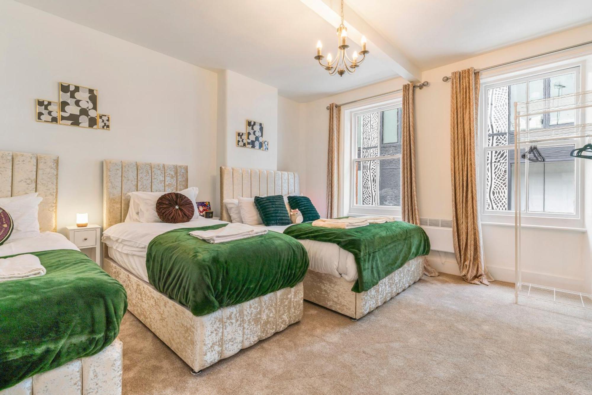 Mayfair Maisonette Chic Spacious 2-bed - 33a * Londres